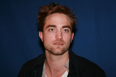 Robert Pattinson Poster 2244483