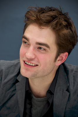 Robert Pattinson Poster 2244488