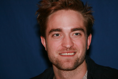 Robert Pattinson Poster 2244494