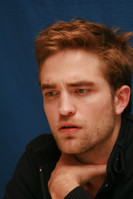 Robert Pattinson Poster 2244501