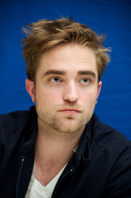 Robert Pattinson Poster 2244502