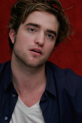 Robert Pattinson Poster 2252259