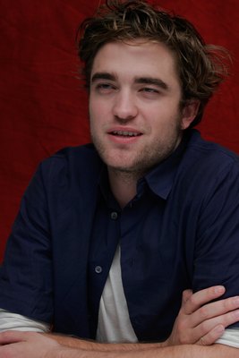Robert Pattinson Poster 2252292