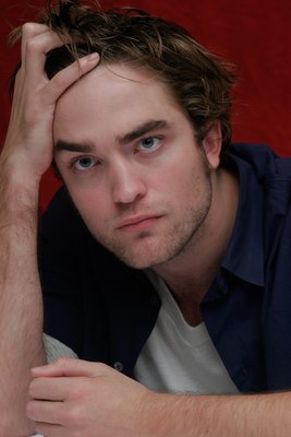 Robert Pattinson Poster 2252297