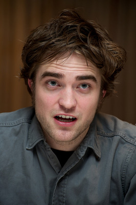 Robert Pattinson Poster 2288211