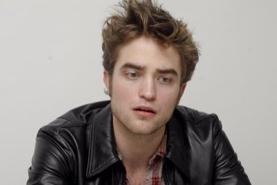 Robert Pattinson Poster 2288213