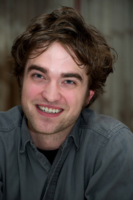Robert Pattinson Poster 2288217