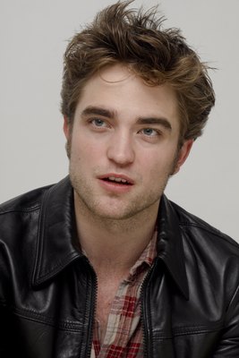Robert Pattinson Poster 2288227