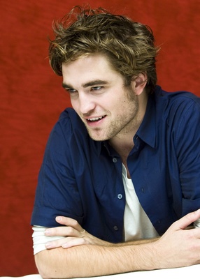 Robert Pattinson Poster 2288230