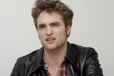 Robert Pattinson Poster 2288239