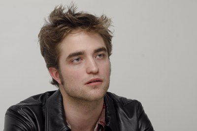 Robert Pattinson Poster 2288247
