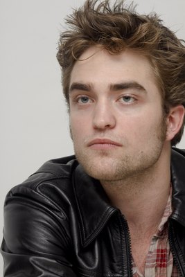 Robert Pattinson Poster 2288248