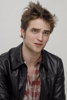 Robert Pattinson Poster 2288251