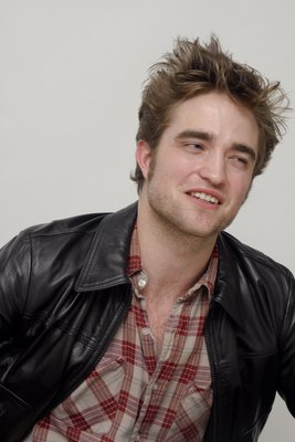 Robert Pattinson Poster 2288271