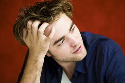 Robert Pattinson Poster 2288277