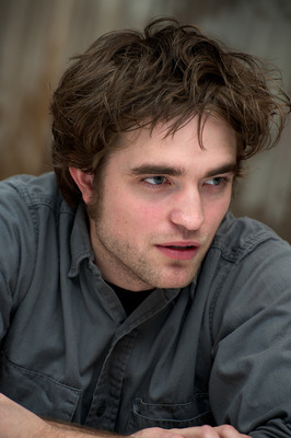 Robert Pattinson Poster 2288281