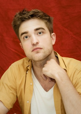 Robert Pattinson Poster 2309293