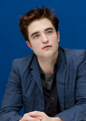 Robert Pattinson Poster 2309299