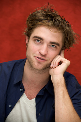 Robert Pattinson Poster 2345522