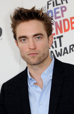 Robert Pattinson Poster 3178520