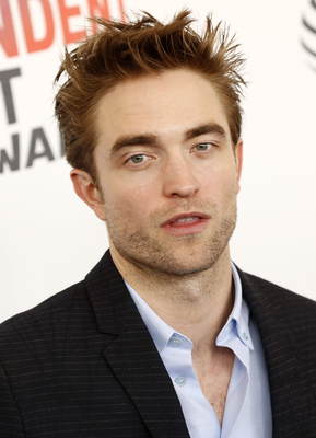 Robert Pattinson Poster 3178587