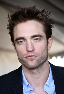 Robert Pattinson Poster 3178625