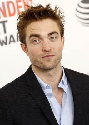 Robert Pattinson Poster 3178666