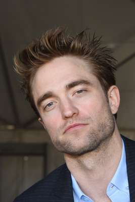 Robert Pattinson Poster 3178696