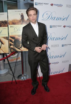 Robert Pattinson Poster 3318487
