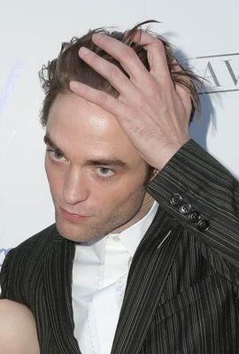 Robert Pattinson Poster 3318490