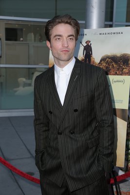 Robert Pattinson Poster 3318493
