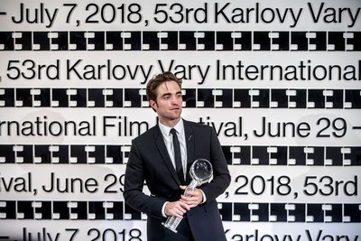 Robert Pattinson Poster 3752853