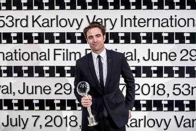 Robert Pattinson Poster 3752855
