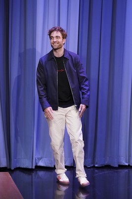 Robert Pattinson Poster 3752857