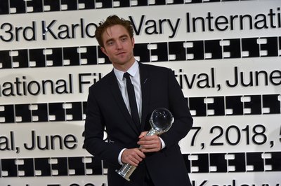 Robert Pattinson Poster 3752872