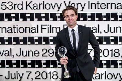Robert Pattinson Poster 3752873