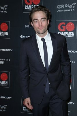 Robert Pattinson Poster 3763348