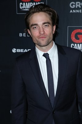 Robert Pattinson Poster 3763351