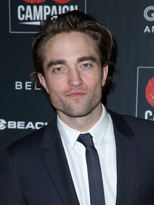 Robert Pattinson Poster 3763353
