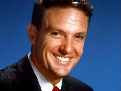 Robert Stack Poster 2226909
