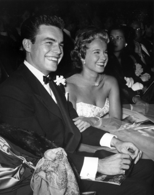 Robert Wagner Poster 2692858