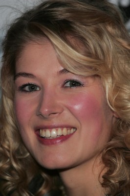 Rosamund Pike Poster 1508524