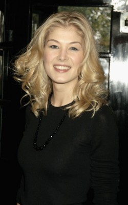 Rosamund Pike Poster 1508544