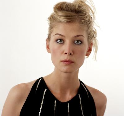 Rosamund Pike Poster 2083739