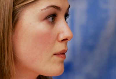 Rosamund Pike Poster 2083750