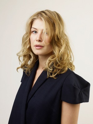 Rosamund Pike Poster 2083758