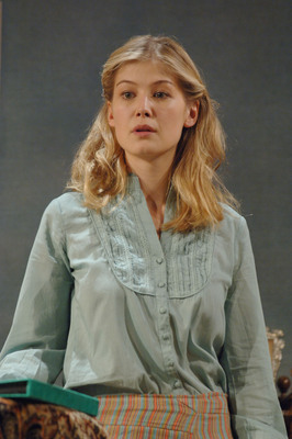 Rosamund Pike Poster 2083766