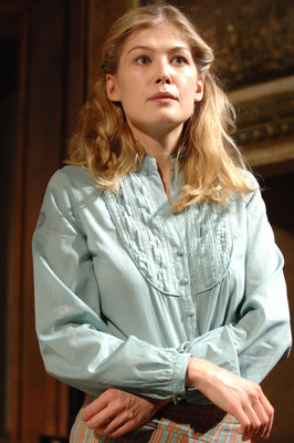 Rosamund Pike Poster 2083784