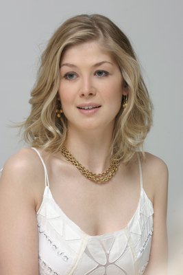 Rosamund Pike Poster 2228737