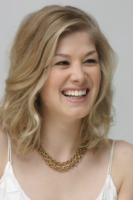 Rosamund Pike Poster 2228738